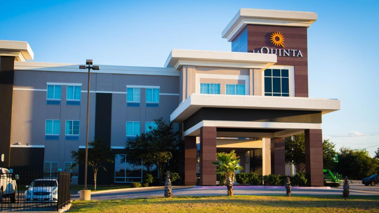 La Quinta By Wyndham Karnes City - Kenedy Exteriér fotografie