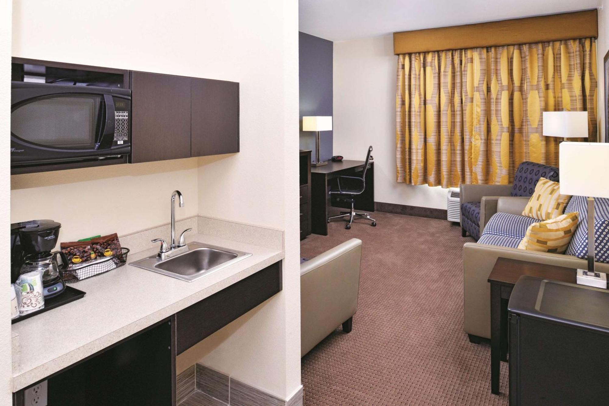 La Quinta By Wyndham Karnes City - Kenedy Exteriér fotografie