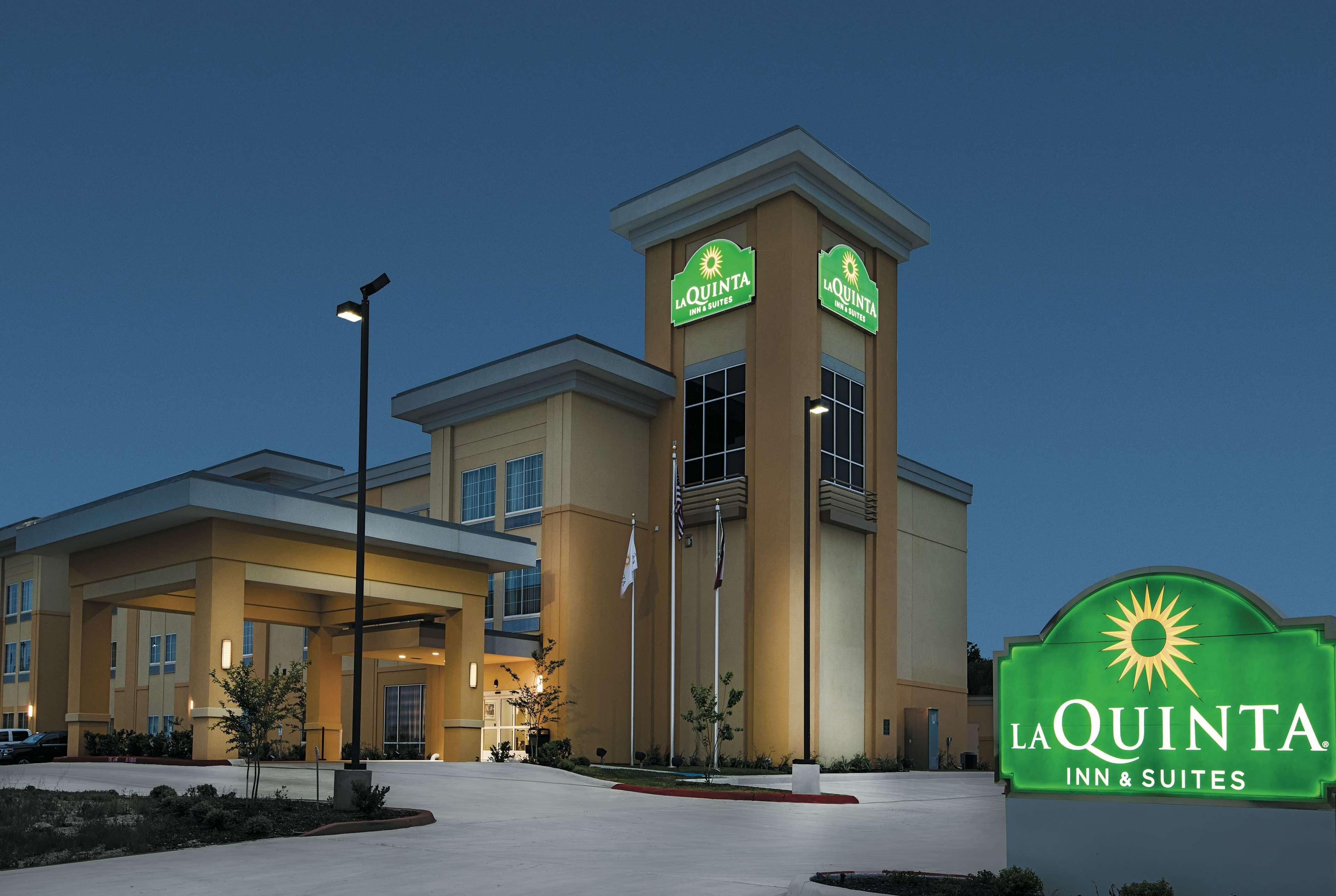 La Quinta By Wyndham Karnes City - Kenedy Exteriér fotografie